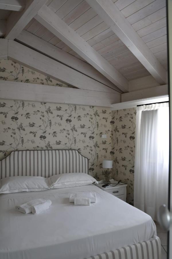 Tenuta Santo Stefano Azienda Agrituristica Santo Stefano del Sole Екстериор снимка
