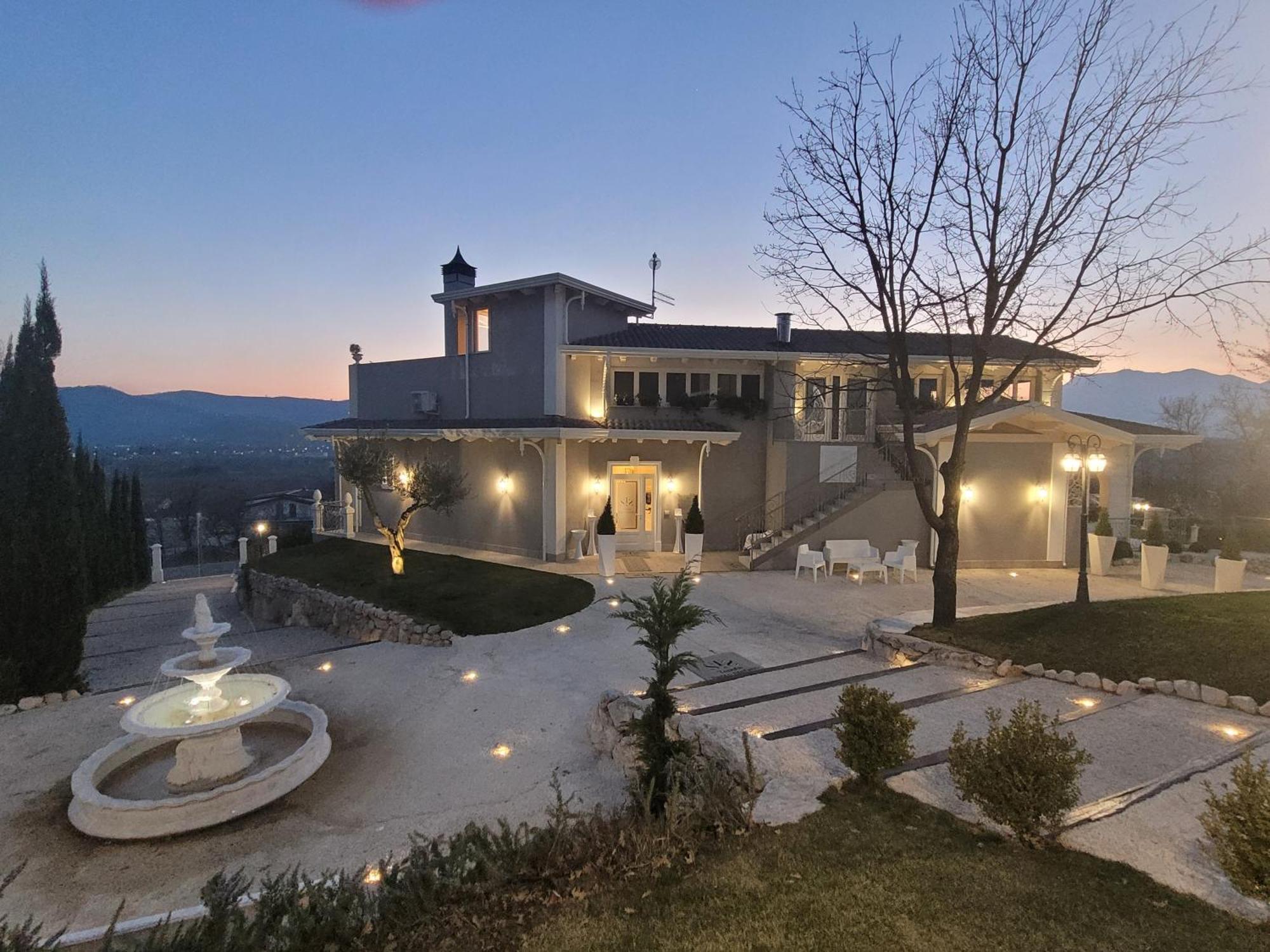 Tenuta Santo Stefano Azienda Agrituristica Santo Stefano del Sole Екстериор снимка